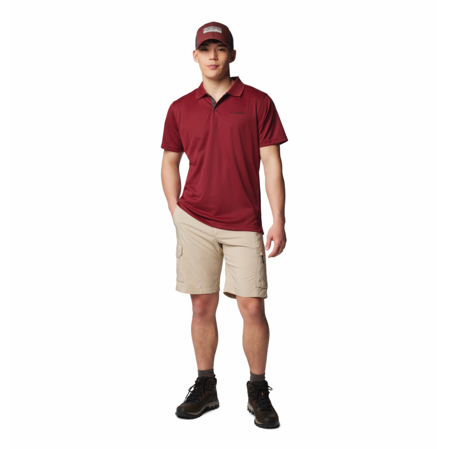 A Men Wearing Columbia Men Brown Silver Ridge Utility Cargo Short (Sun Protection)