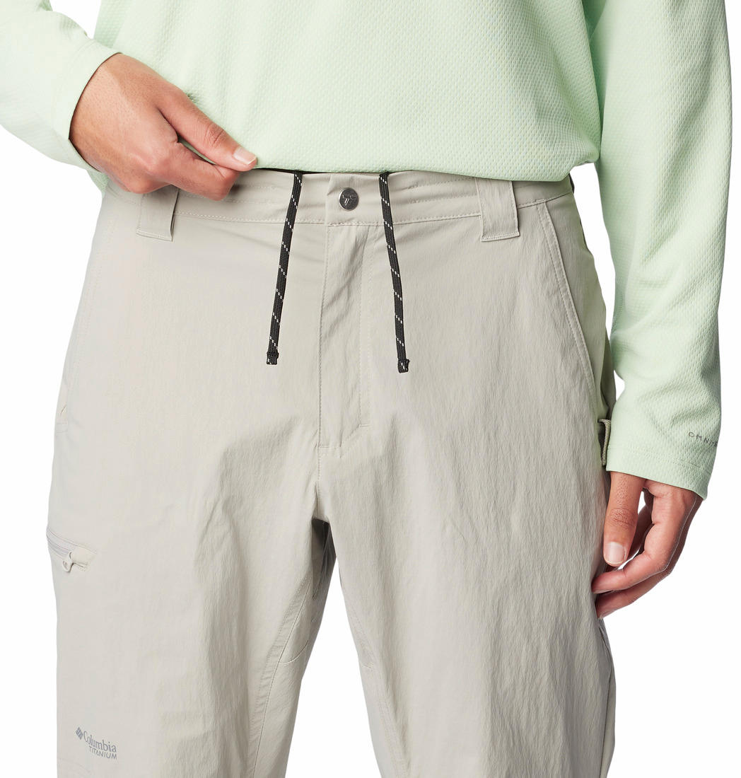 Columbia Men Grey Wanoga Lightweight Pant (Sun Protection)