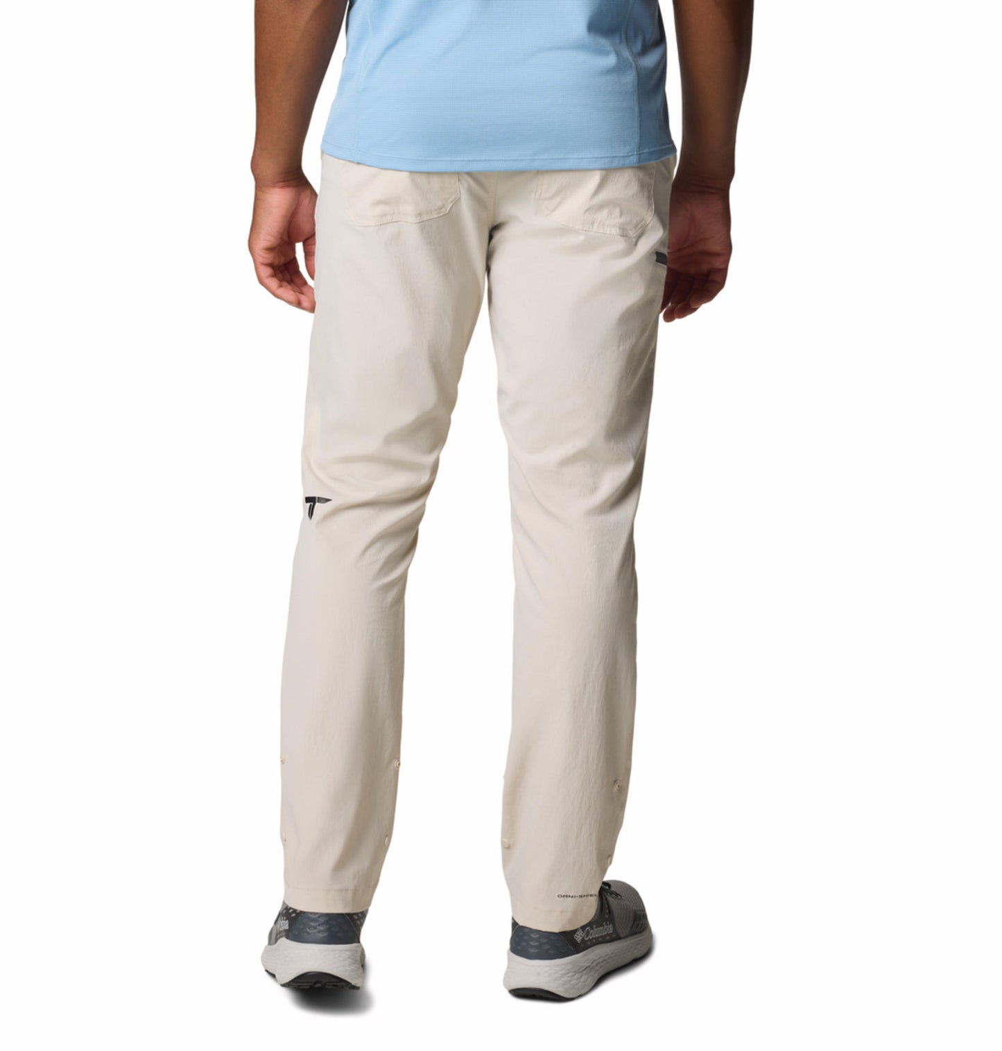 A Men Wearing Columbia Men Brown Wanoga Lightweight Pant (Sun Protection)