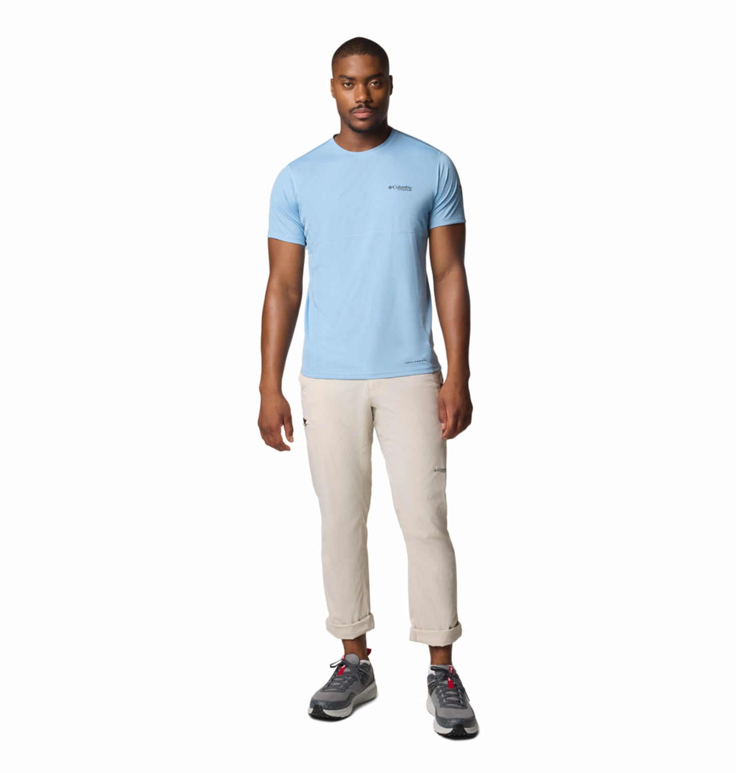 A Men Wearing Columbia Men Brown Wanoga Lightweight Pant (Sun Protection)