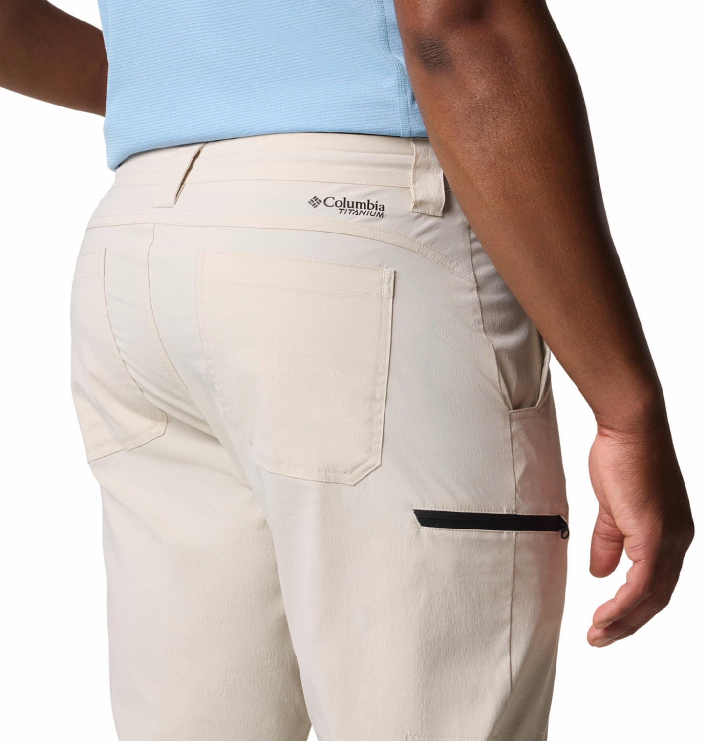 A Men Wearing Columbia Men Brown Wanoga Lightweight Pant (Sun Protection)
