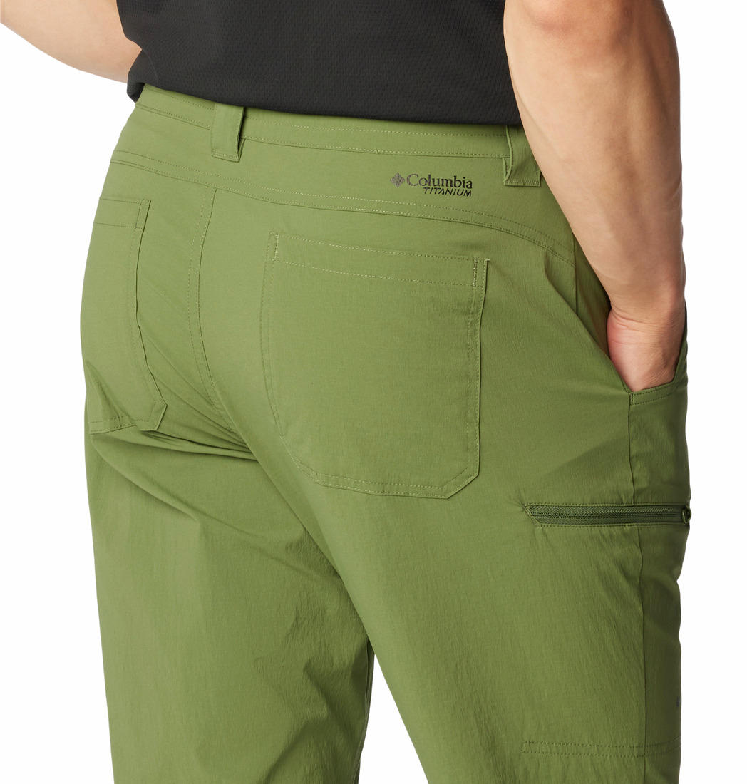 Columbia Men Green Wanoga Lightweight Pant (Sun Protection)