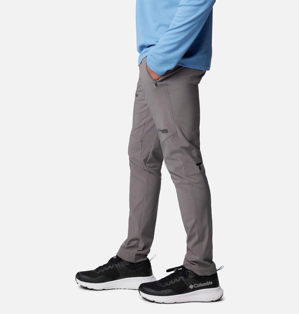 A Men Wearing Columbia Men Grey Titan Pass Pant II (Sun Protection)