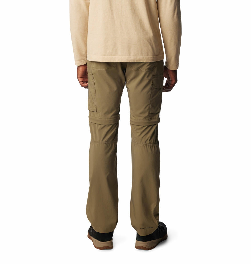 A Men Wearing Columbia Men Green Silver Ridge Utility Convertible Pant (Sun Protection)