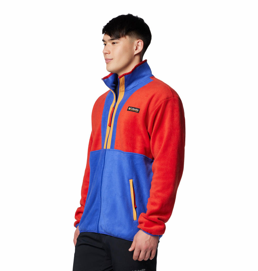A Men Wearing Columbia Men Red Backbowl II Full Zip Fleece