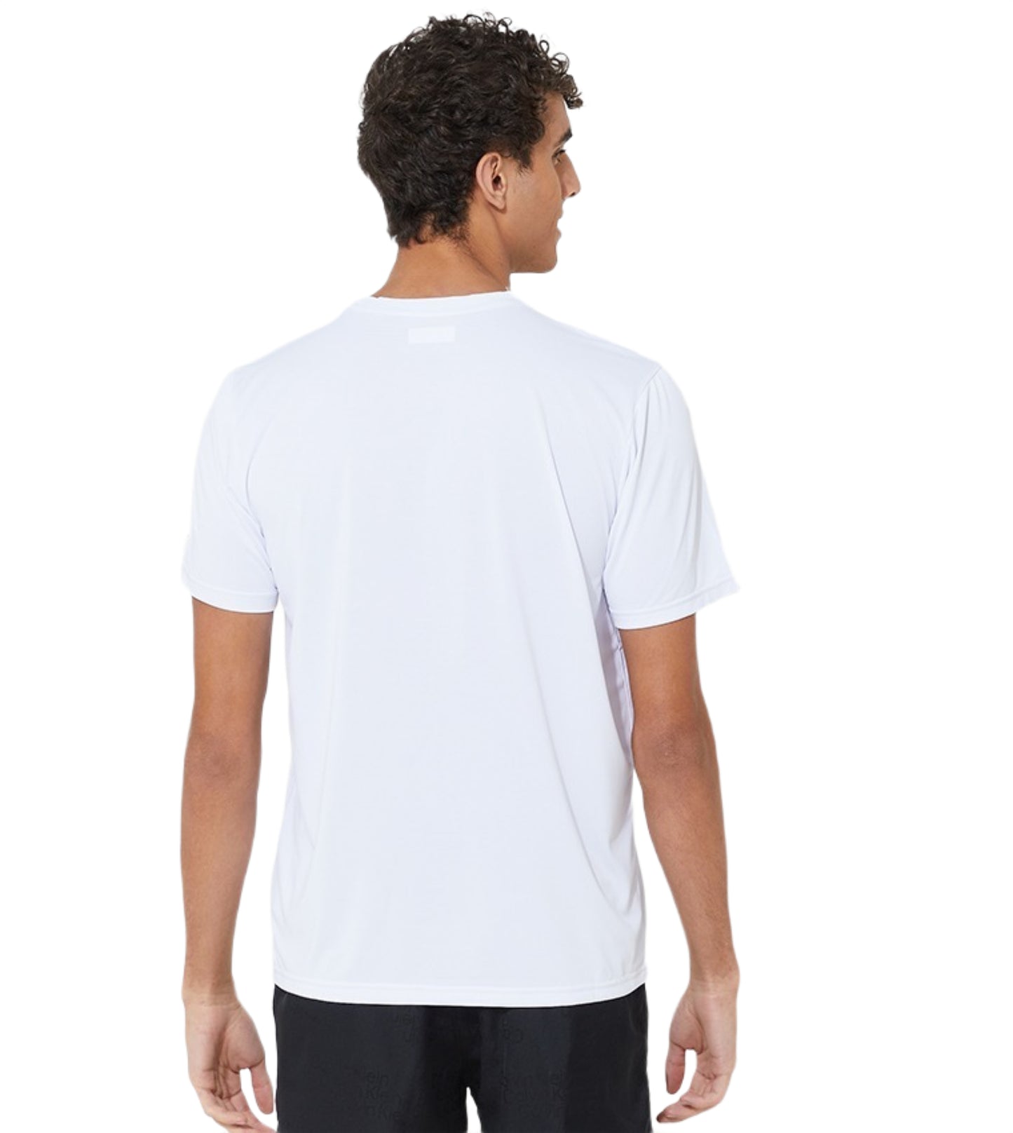 Columbia Men’s White Omni-Wick Hiking T-Shirt for Active Outdoors