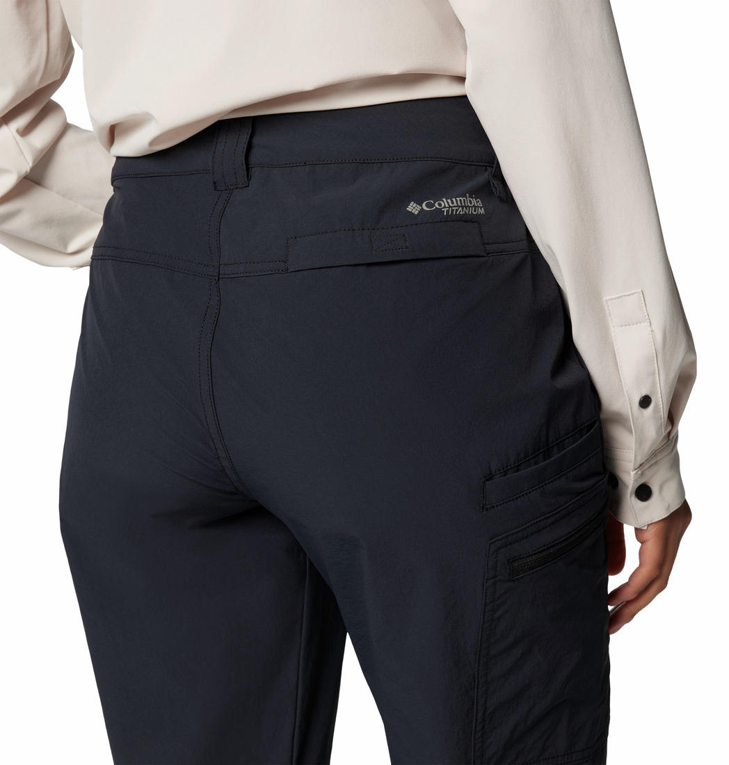 Columbia Women Black Summit Valley Pant II (Sun Protection)