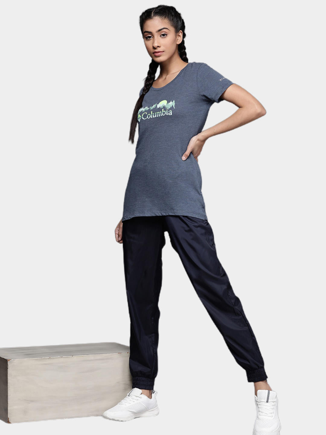 Columbia Women Navy Blue Daisy Days SS Graphic T-Shirt