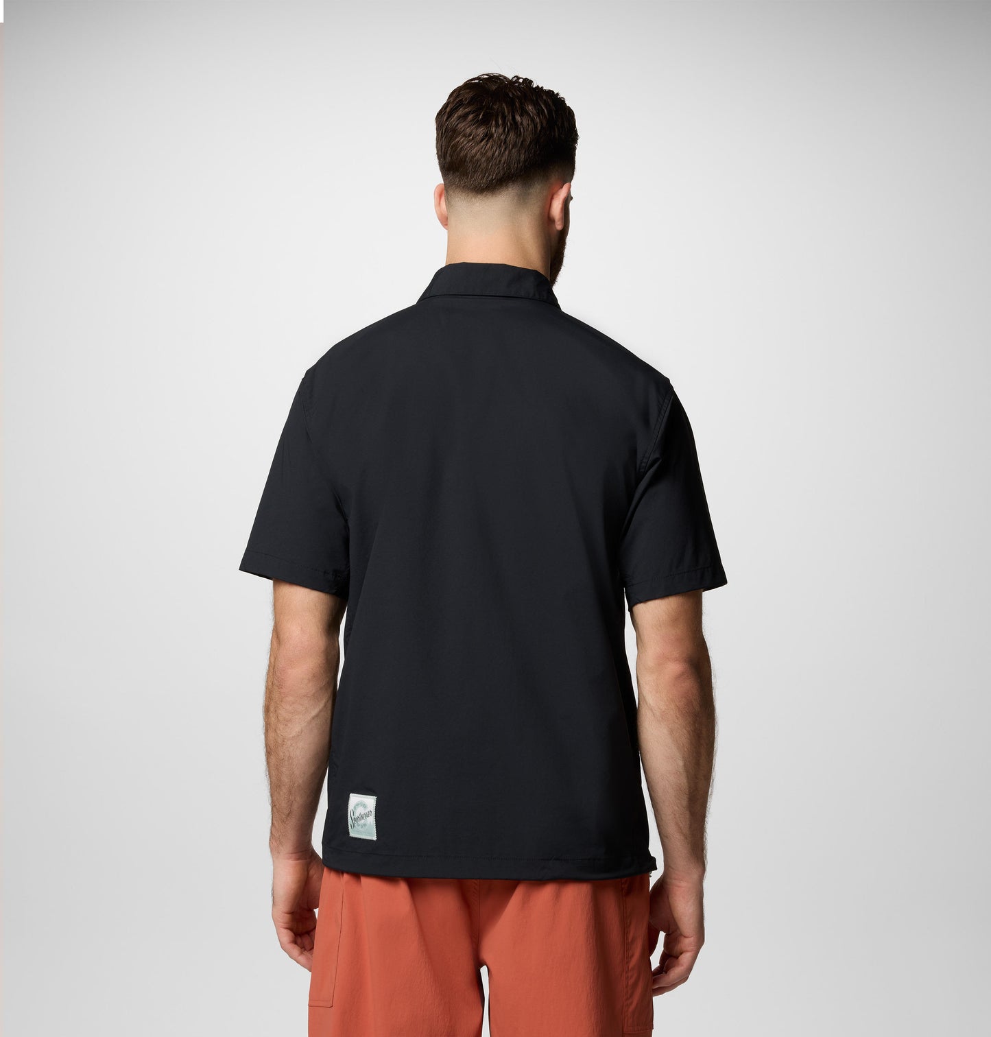 Columbia Mens Black Omni-Shield Cove Beach Woven Short Sleeve Shirt
