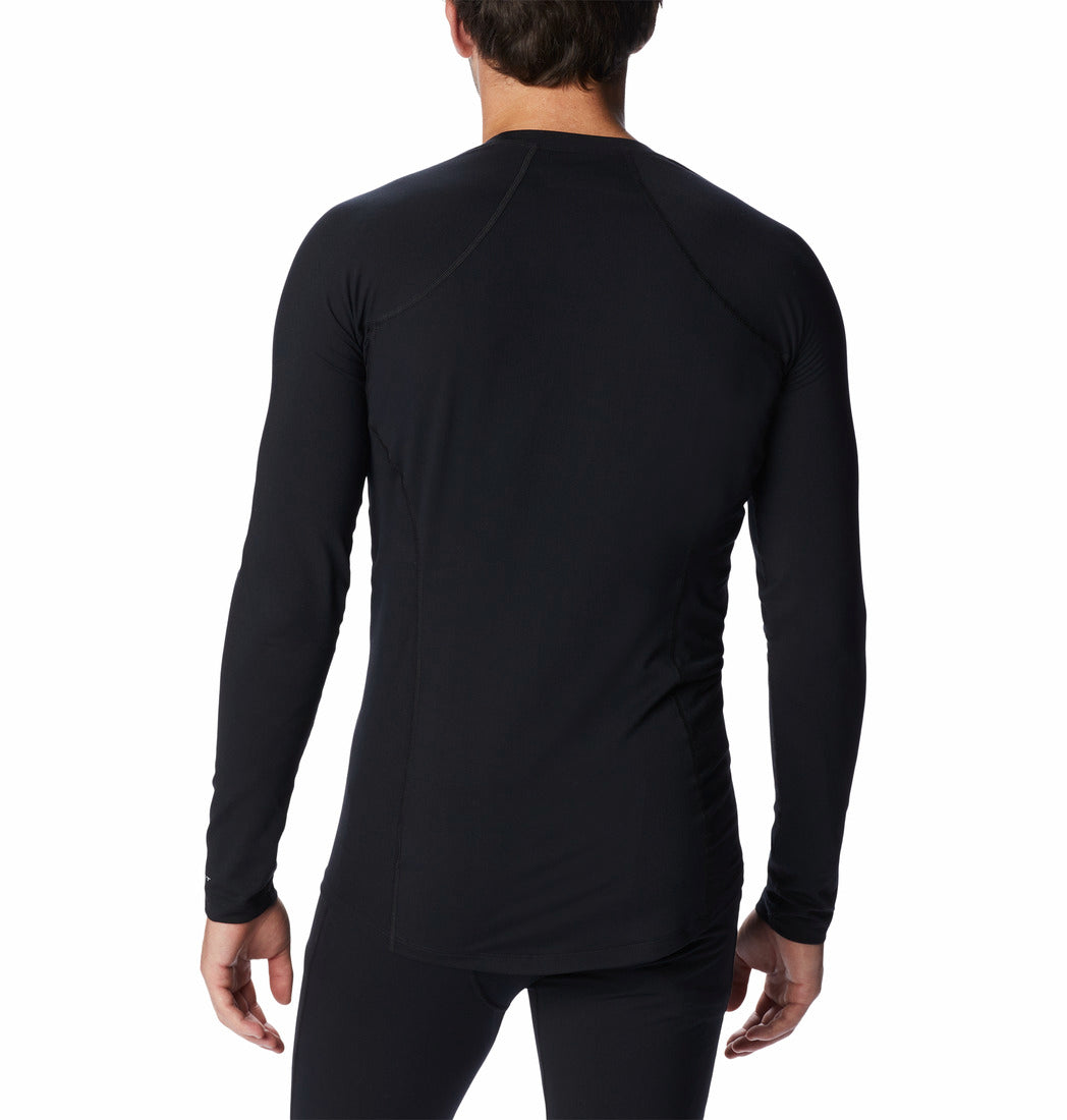 A Men Wearing Columbia Men Black Midweight Stretch Long Sleeve Top (Non Returnable)