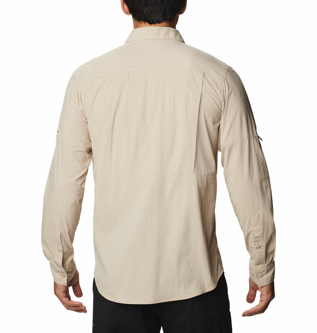 A Men Wearing Columbia Men Brown Newton Ridge Long Sleeve (Sun Protection)
