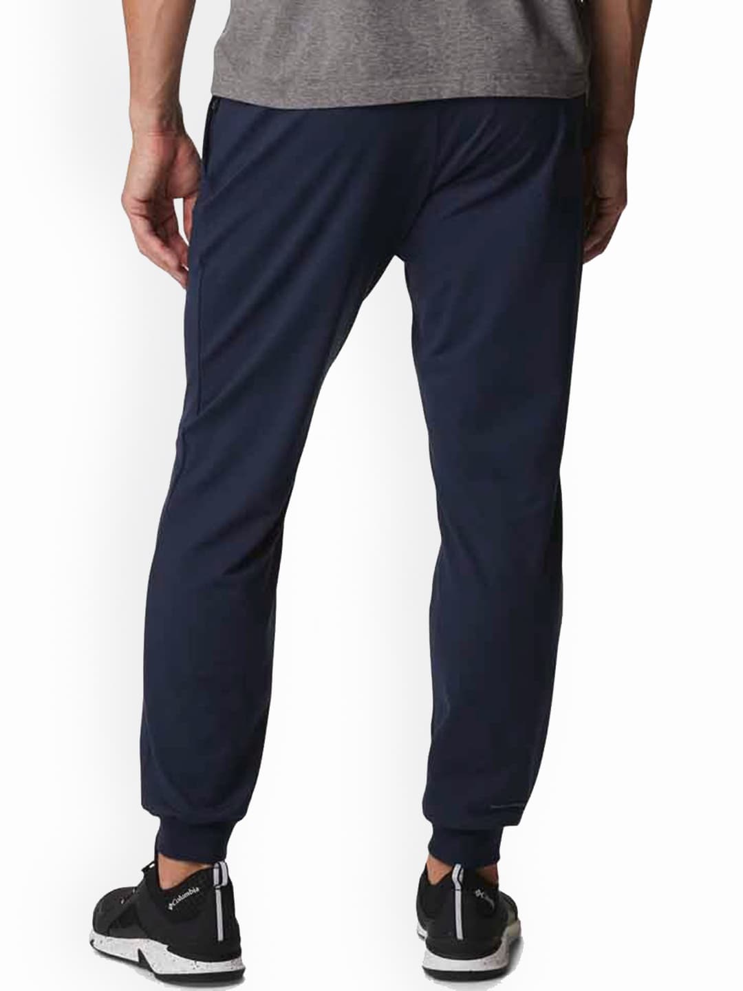 A Men Wearing Columbia Men Blue Tech Trail Knit Jogger
