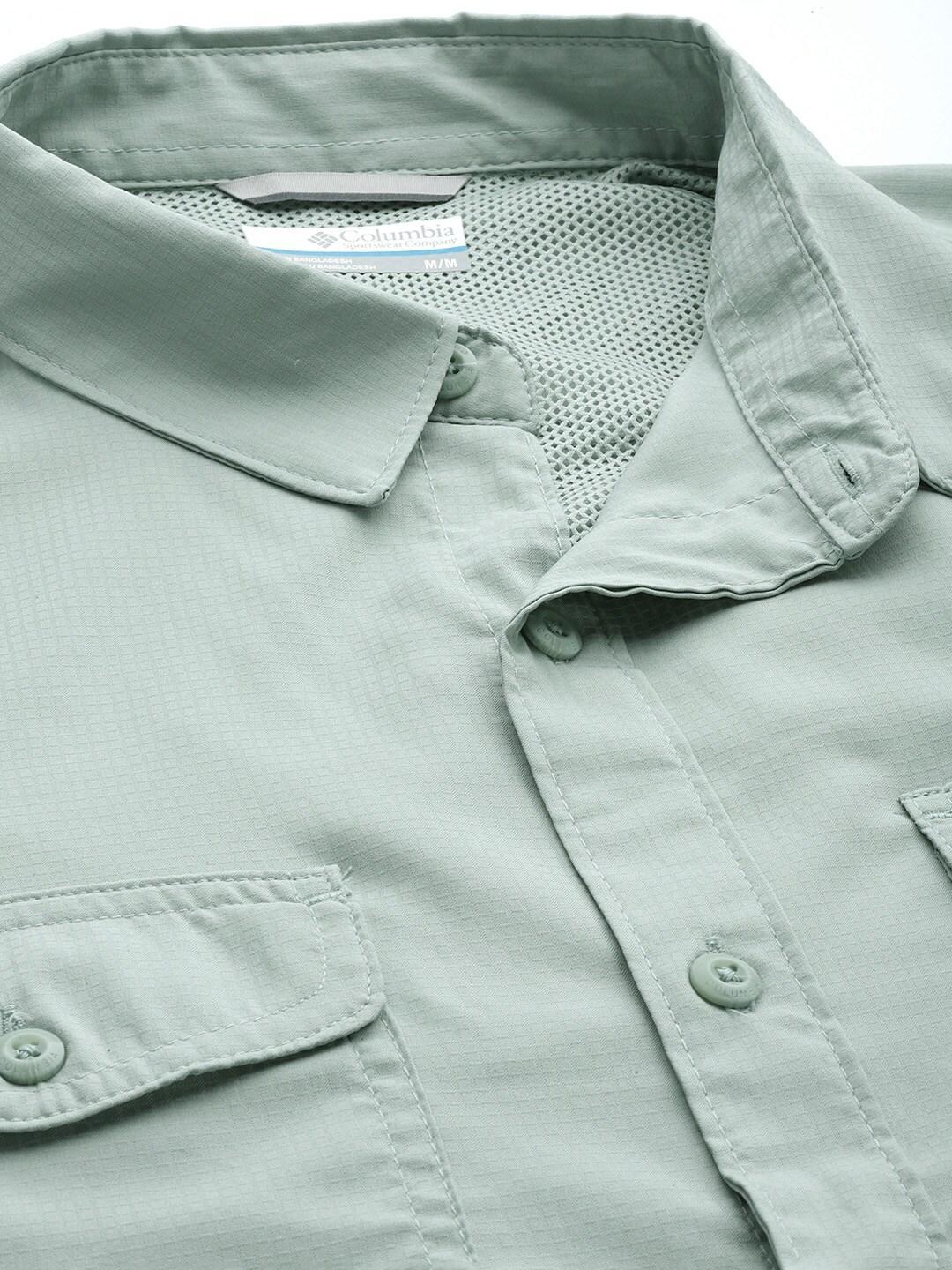 Columbia Men Green Utilizer II Solid Short Sleeve Shirt