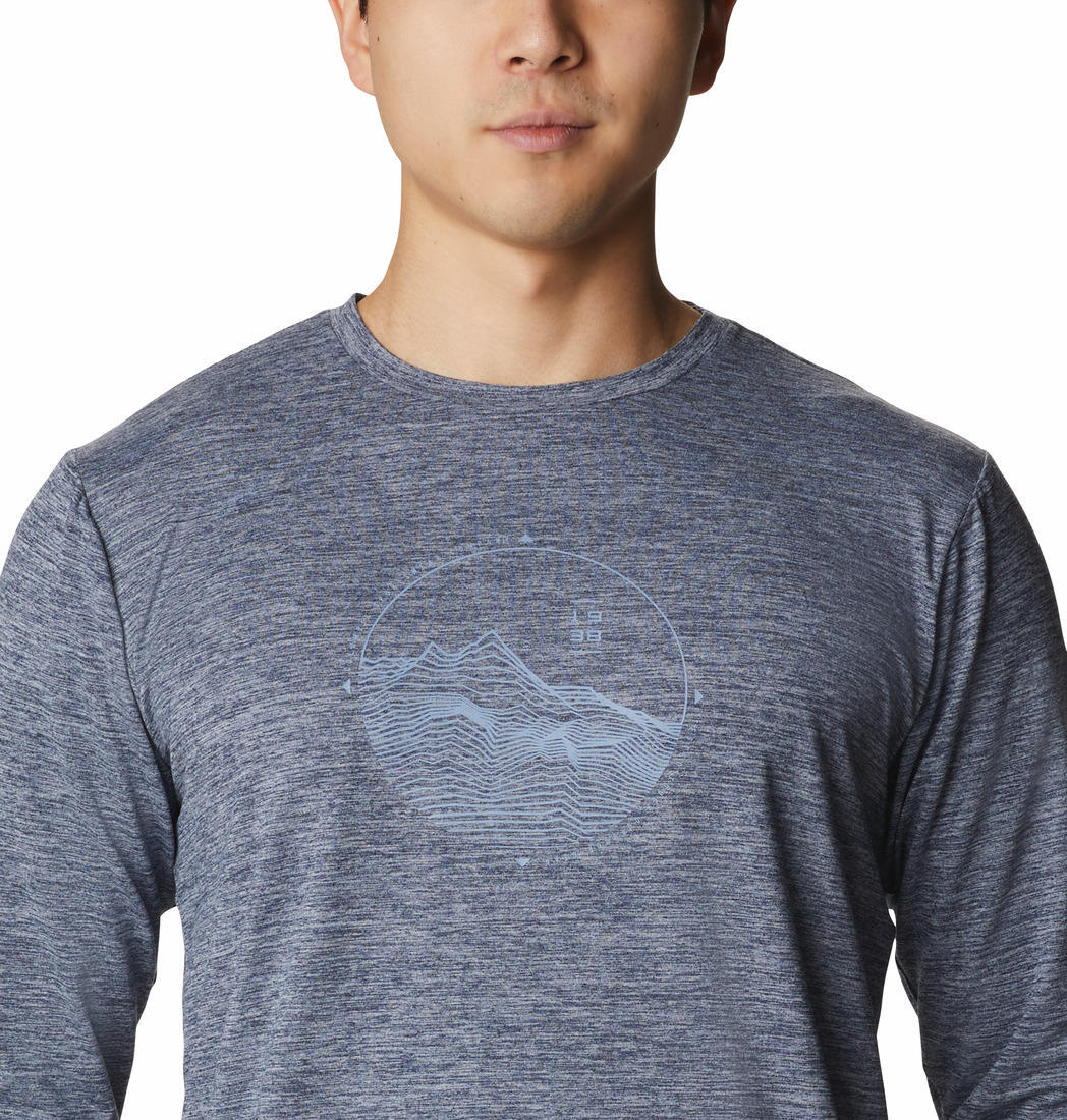 A Men Wearing Columbia Men Blue Tech Trail Graphic Long Sleeve (Sun Protection)