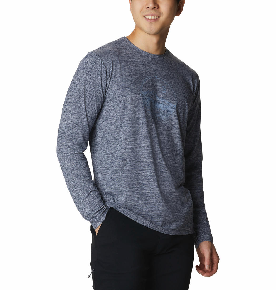 A Men Wearing Columbia Men Blue Tech Trail Graphic Long Sleeve (Sun Protection)