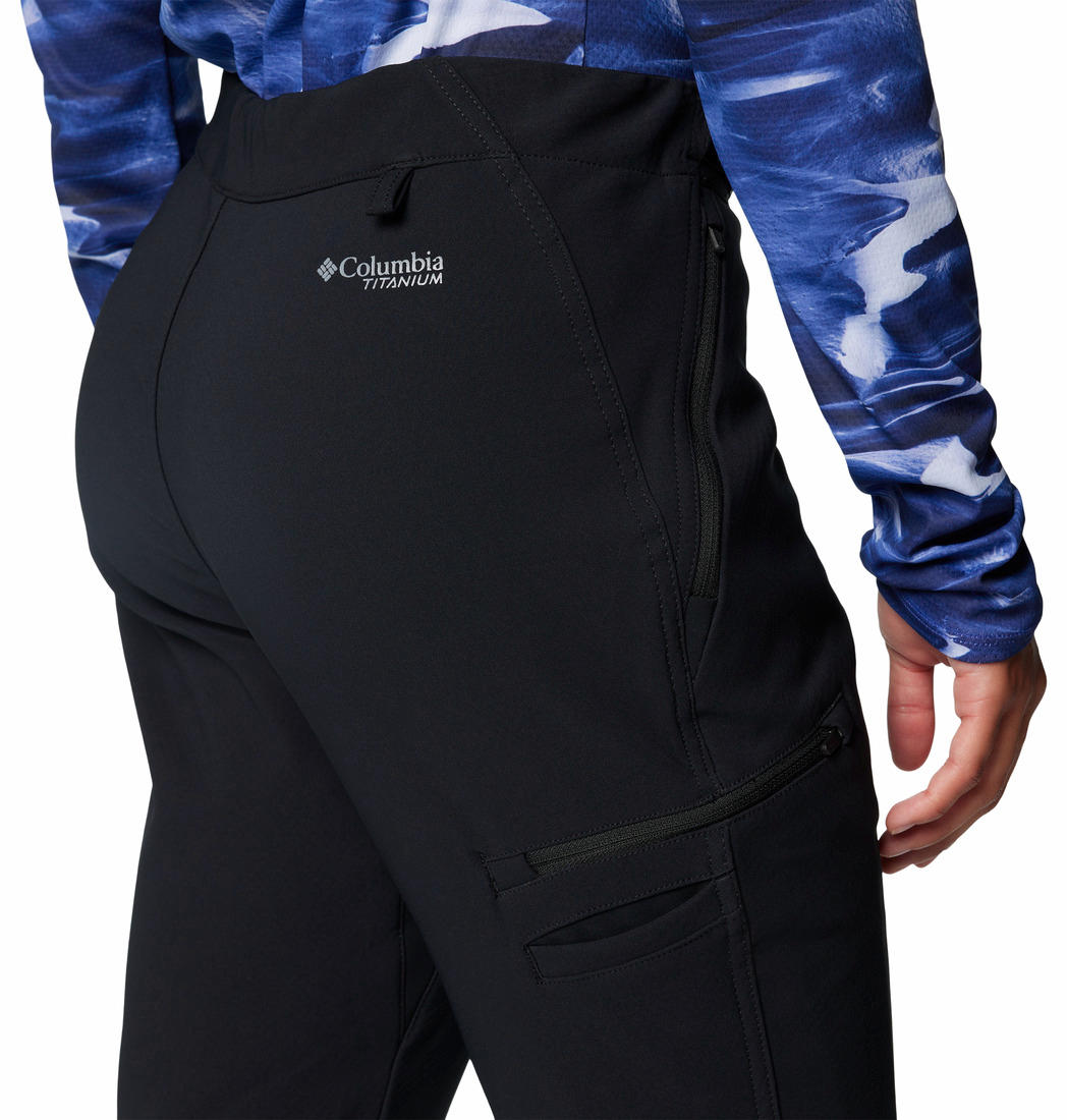 Columbia Women Black Vast Canyon Omni-Heat Infinity Softshell