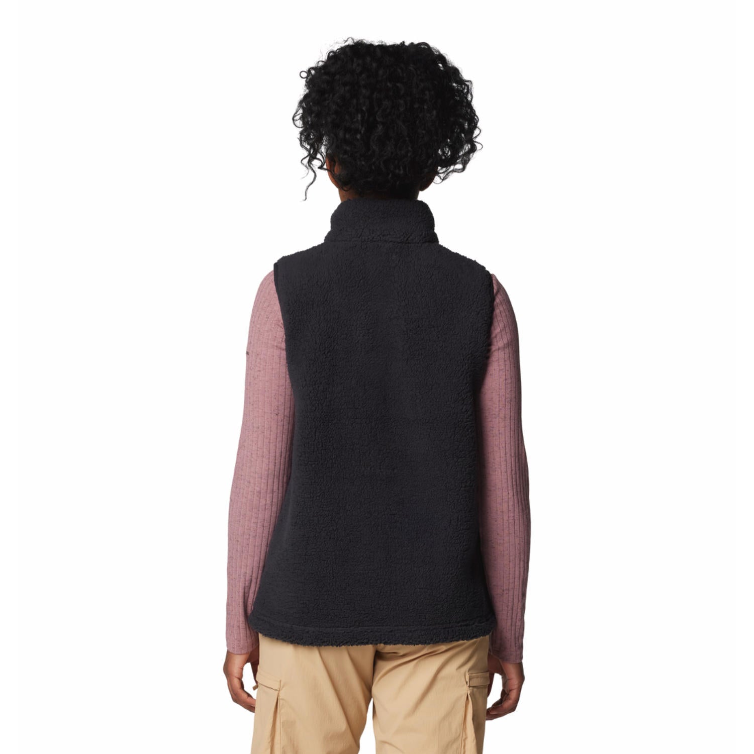 A Women Wearing Columbia Women Black West Bend Vest II