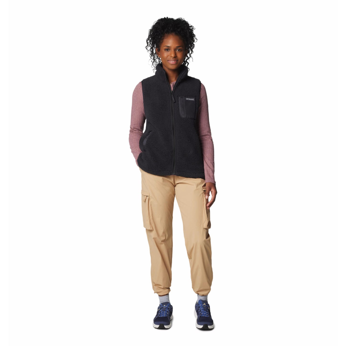 A Women Wearing Columbia Women Black West Bend Vest II