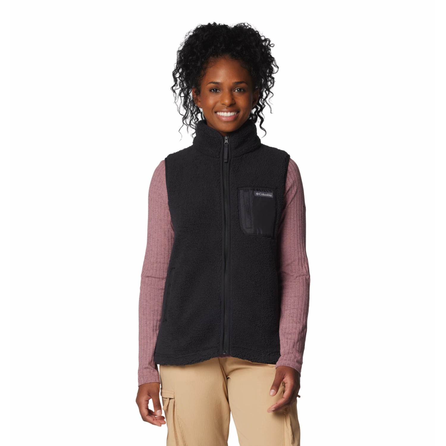 A Women Wearing Columbia Women Black West Bend Vest II