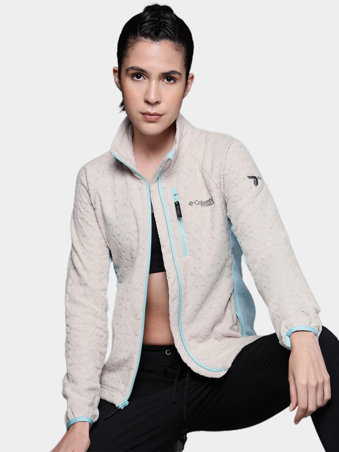 Columbia Women Beige Titan Pass 3.0 Full Zip Fleece Fleece Top