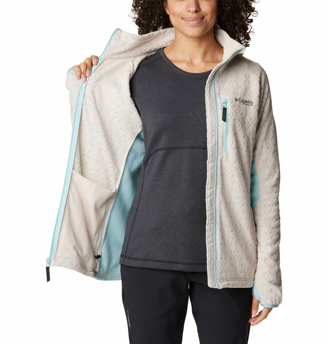 Columbia Women Beige Titan Pass 3.0 Full Zip Fleece Fleece Top