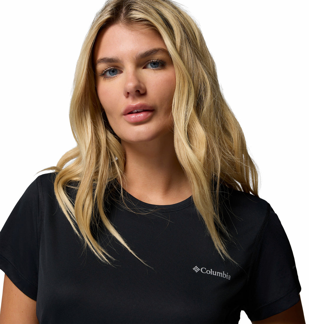 A Women Wearing Columbia Women Black Zero Rules Light SS Crew (Sun Protection)