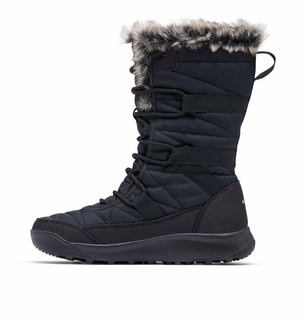 A Women Wearing Columbia Women Black MINX IV