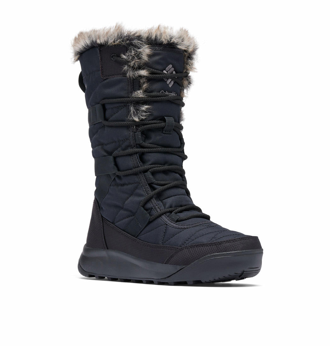 A Women Wearing Columbia Women Black MINX IV