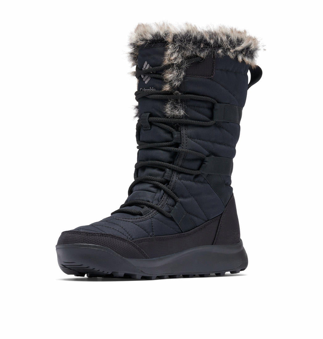A Women Wearing Columbia Women Black MINX IV