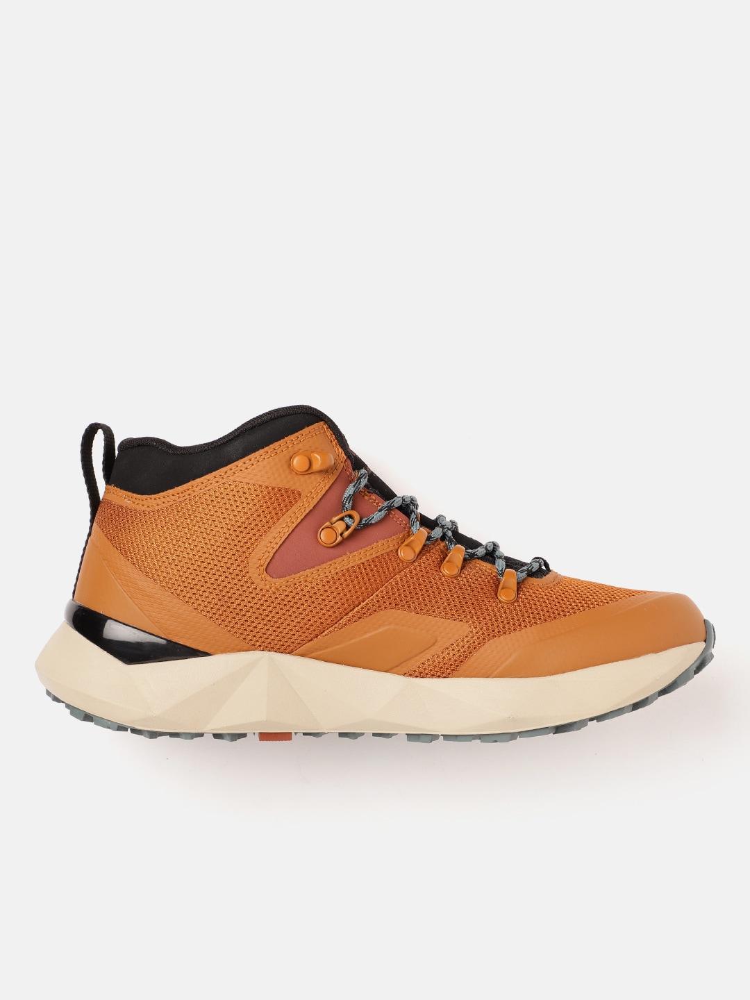 Columbia Men Orange FACET 60 OUTDRY