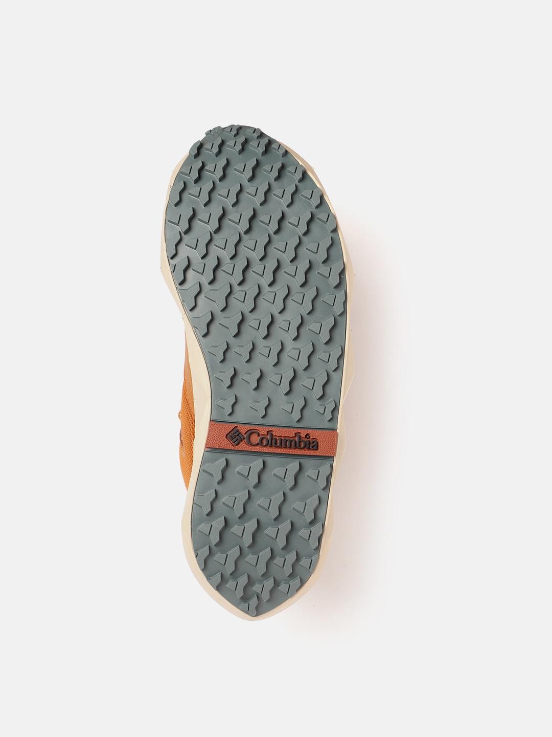 Columbia Men Orange FACET 60 OUTDRY