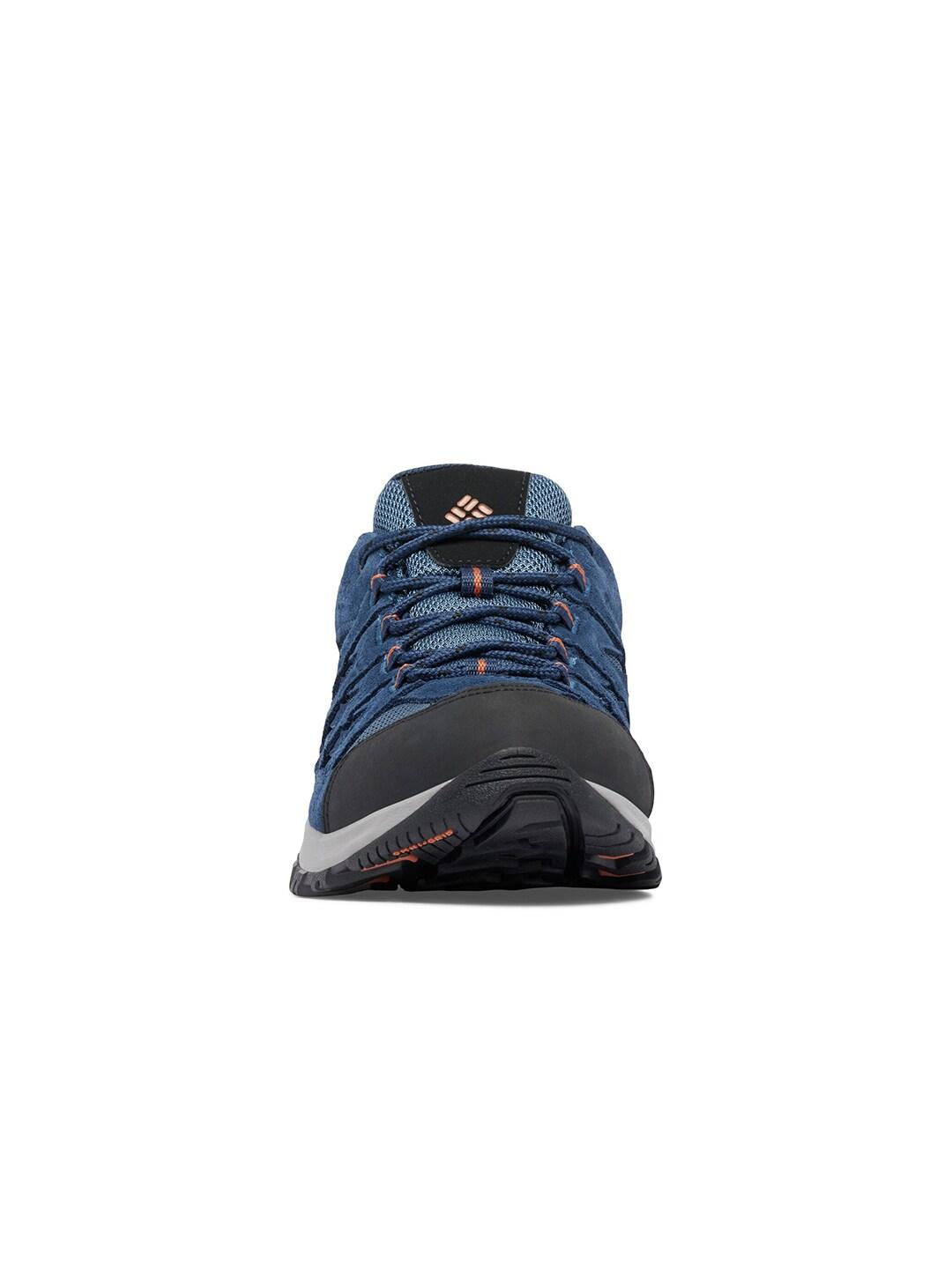 A Men Wearing Columbia Men Blue CRESTWOOD WATERPROOF