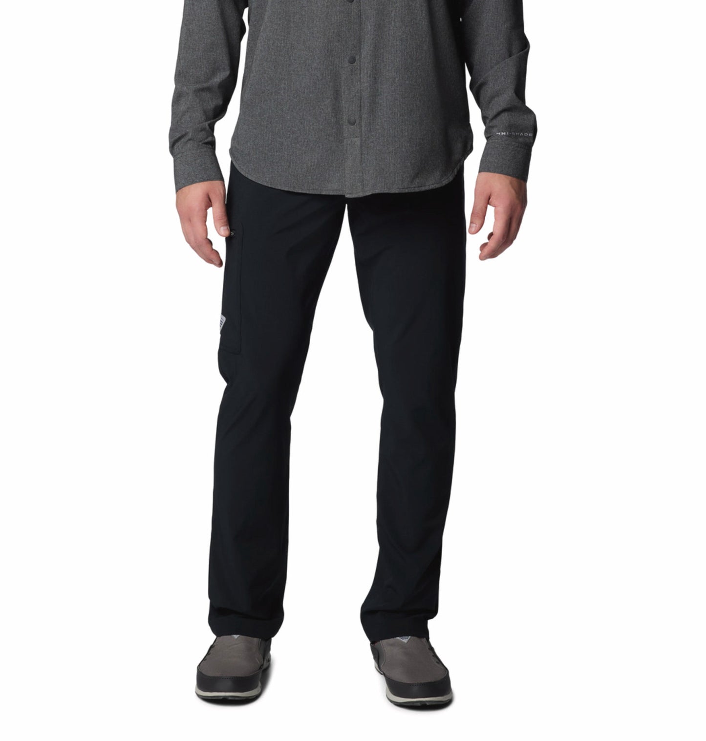 A Men Wearing Columbia Men Black Terminal Tackle II Pant (Sun Protection)