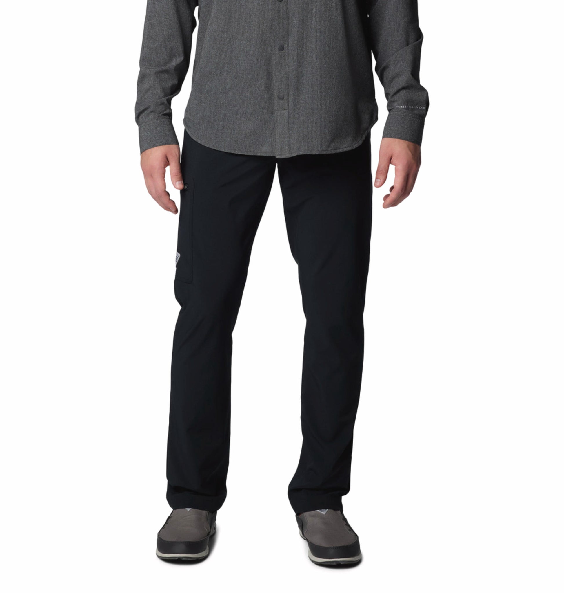 A Men Wearing Columbia Men Black Terminal Tackle II Pant (Sun Protection)