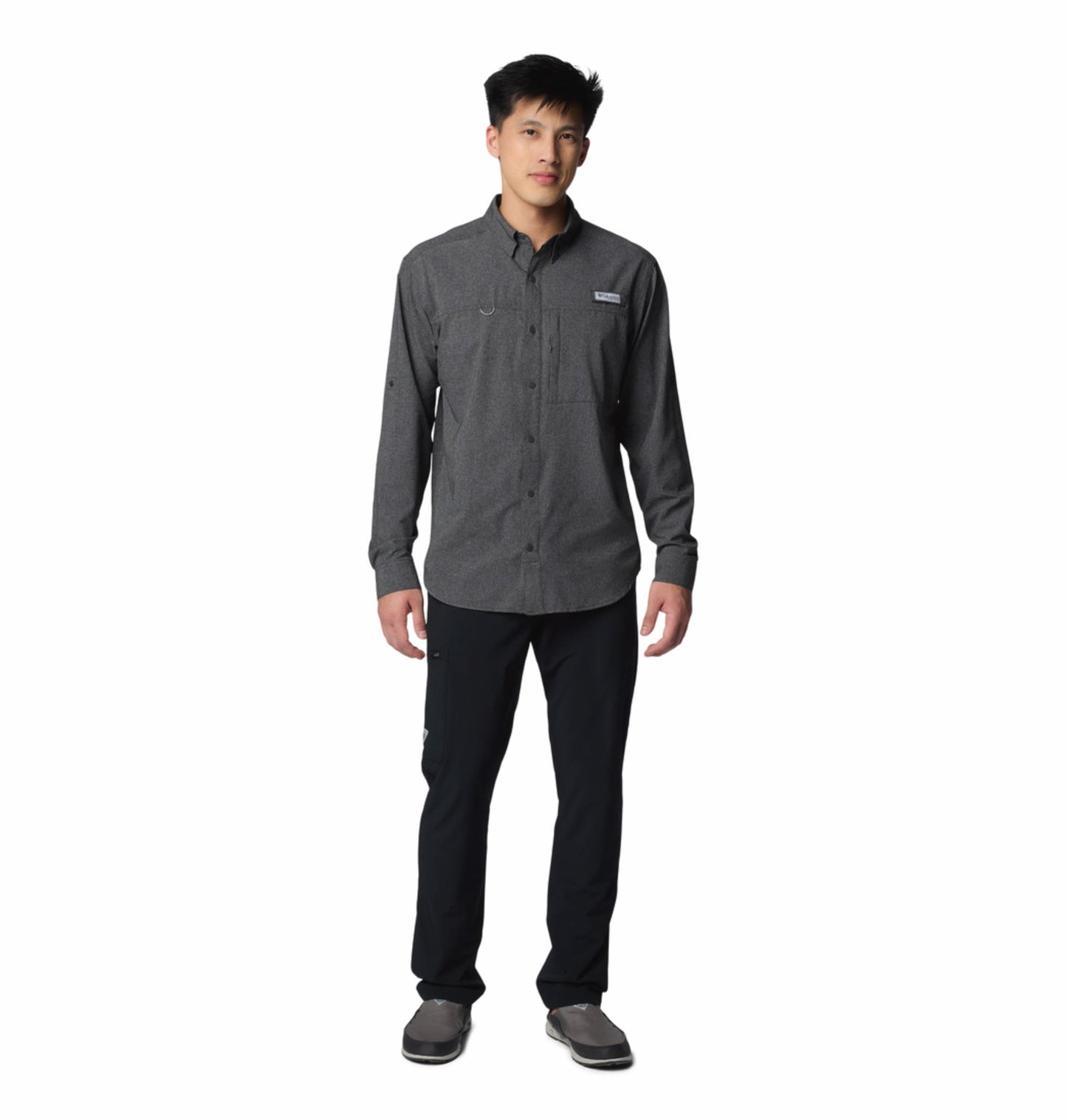 A Men Wearing Columbia Men Black Terminal Tackle II Pant (Sun Protection)
