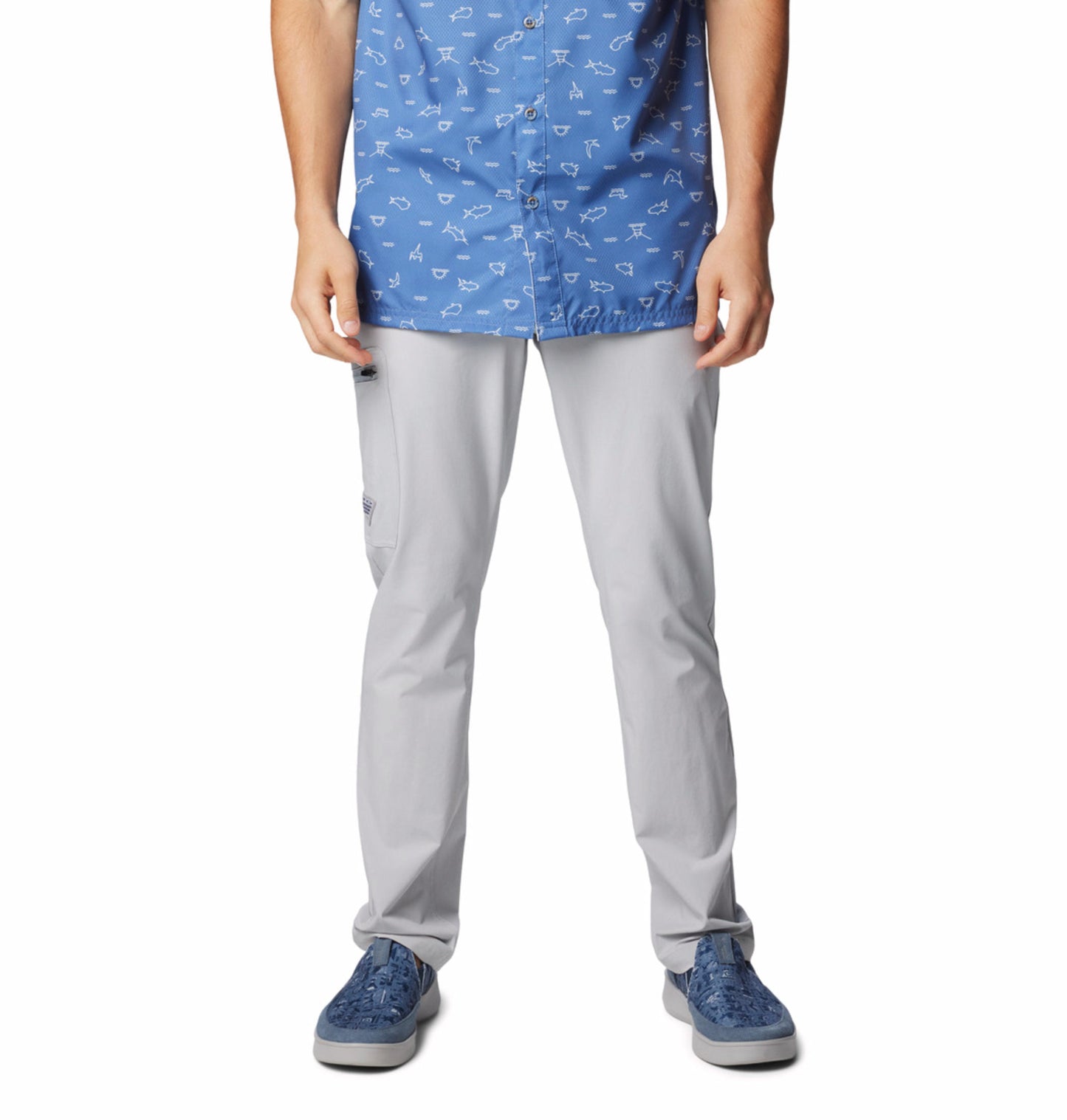 A Men Wearing Columbia Men Grey Terminal Tackle II Pant (Sun Protection)