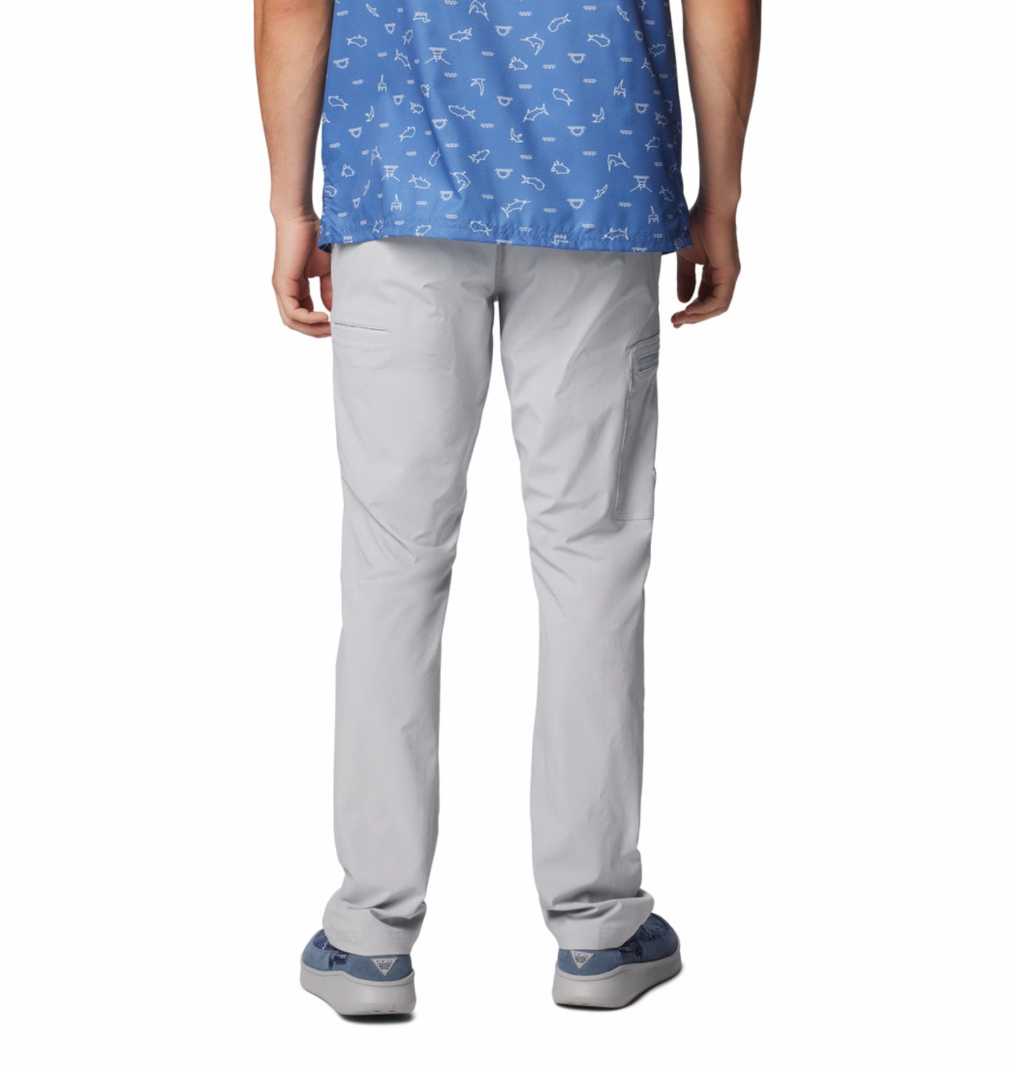 A Men Wearing Columbia Men Grey Terminal Tackle II Pant (Sun Protection)