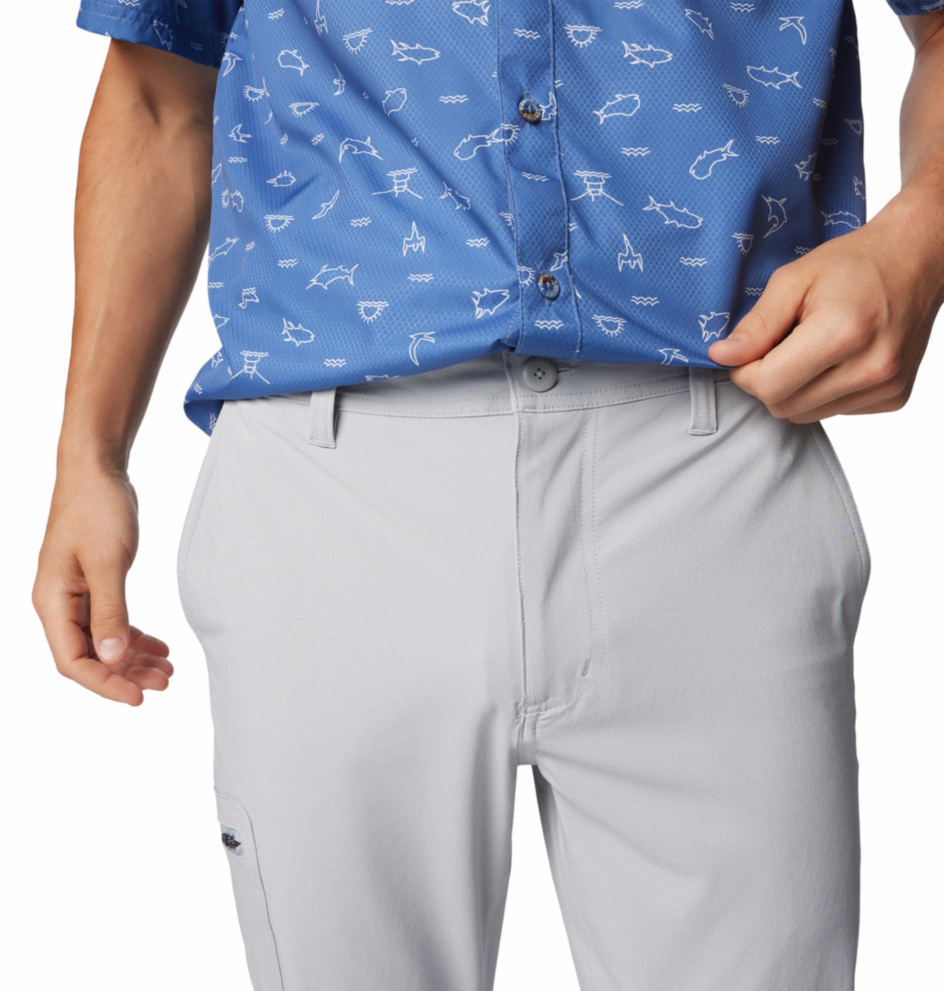 A Men Wearing Columbia Men Grey Terminal Tackle II Pant (Sun Protection)