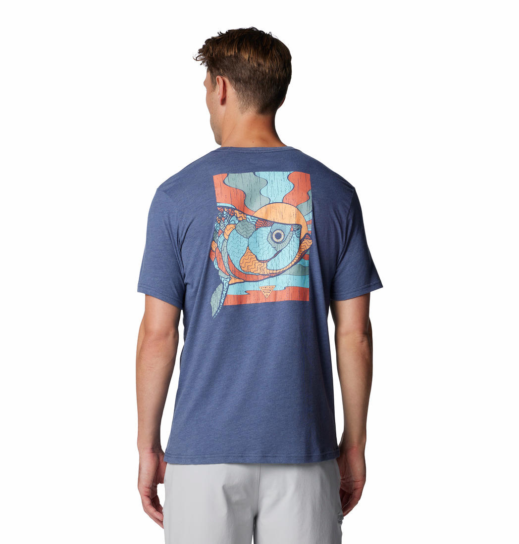 A Men Wearing Columbia Men Navy Blue PFG Tarpon Rise Tech Tee SS (Sun Protection)