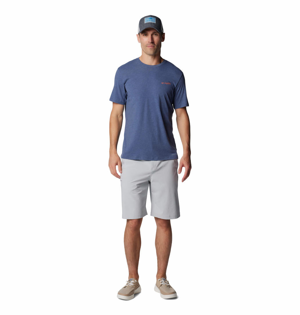 A Men Wearing Columbia Men Navy Blue PFG Tarpon Rise Tech Tee SS (Sun Protection)