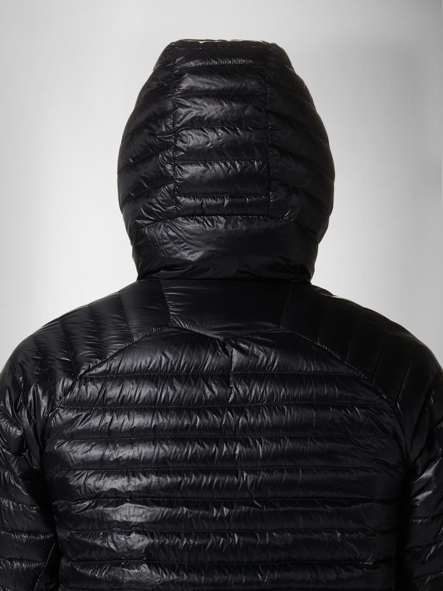 Mountain Hardwear Men Black Q.Shield Ghost Whisperer Down Jacket