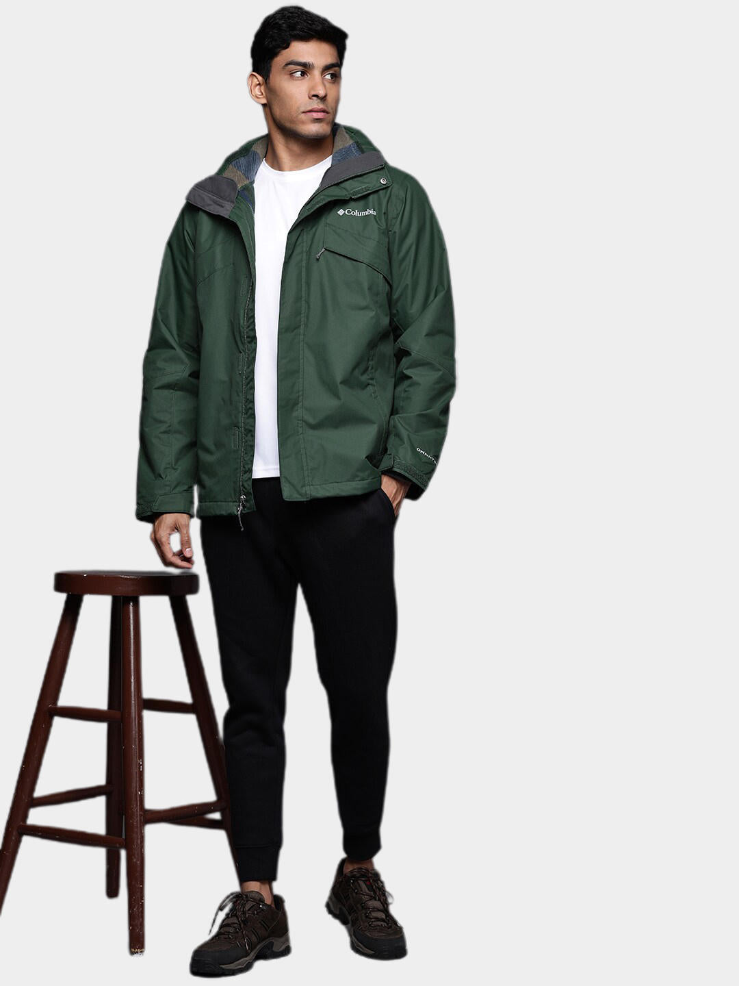 A Men Wearing Columbia Men Green Bugaboo II Fleece Interchange Jacket