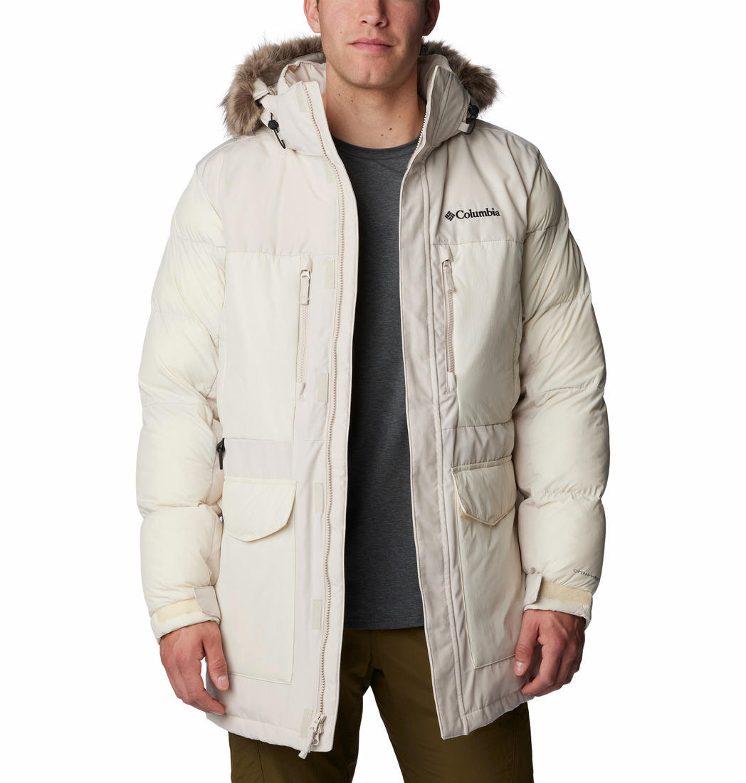 A Men Wearing Columbia Men Brown Marquam Peak Fusion Parka