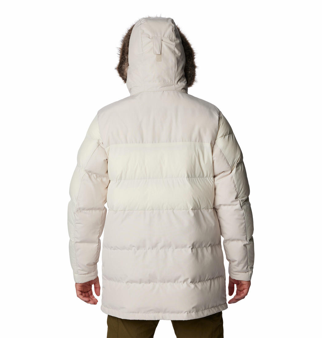 A Men Wearing Columbia Men Brown Marquam Peak Fusion Parka
