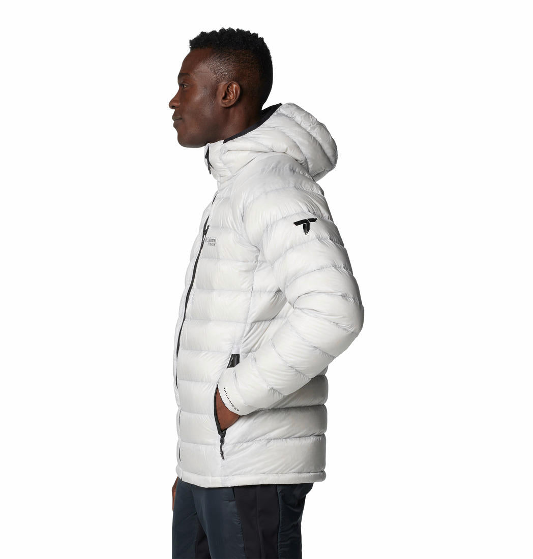 A Men Wearing Columbia Men Grey Arctic Crest Down Hooded Jacket
