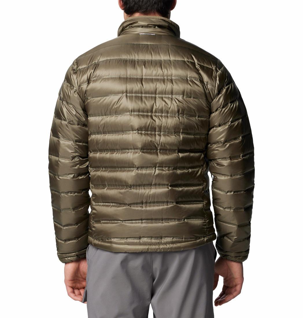 A Men Wearing Columbia Men Green Pebble Peak II Down Jacket