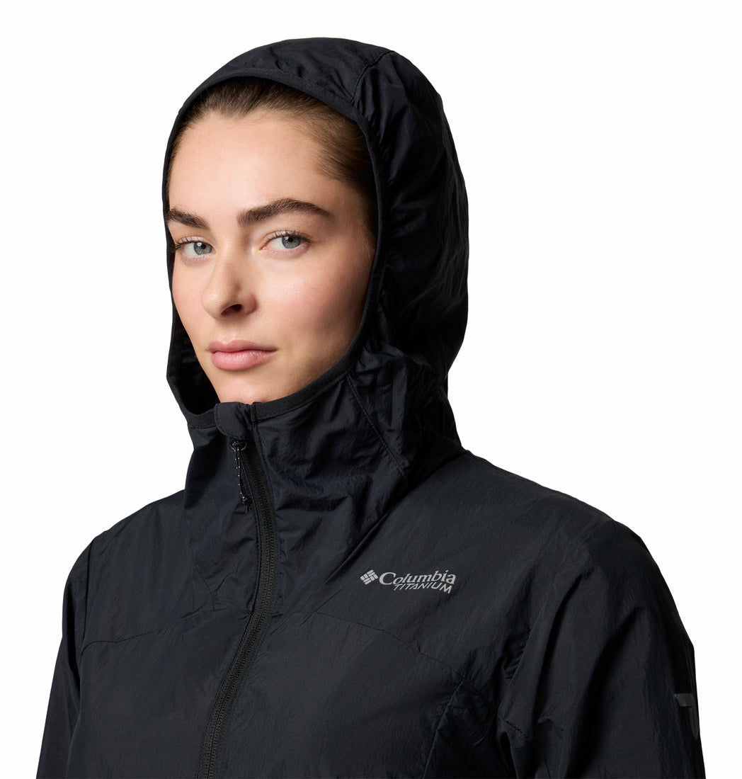 Columbia Women Black Loop Trail III Windbreaker (Sun Protection)