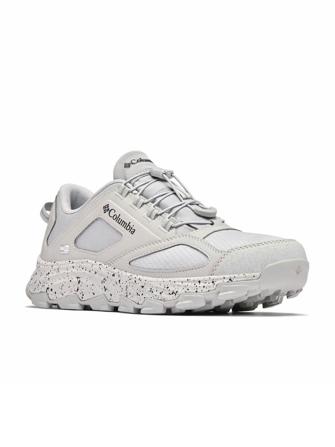 A Men Wearing Columbia Men Grey FLOW MORRISON OUTDRY