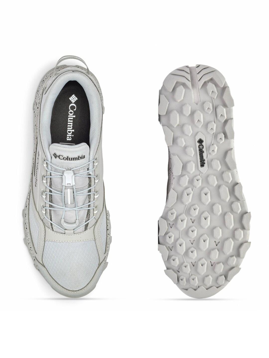 A Men Wearing Columbia Men Grey FLOW MORRISON OUTDRY