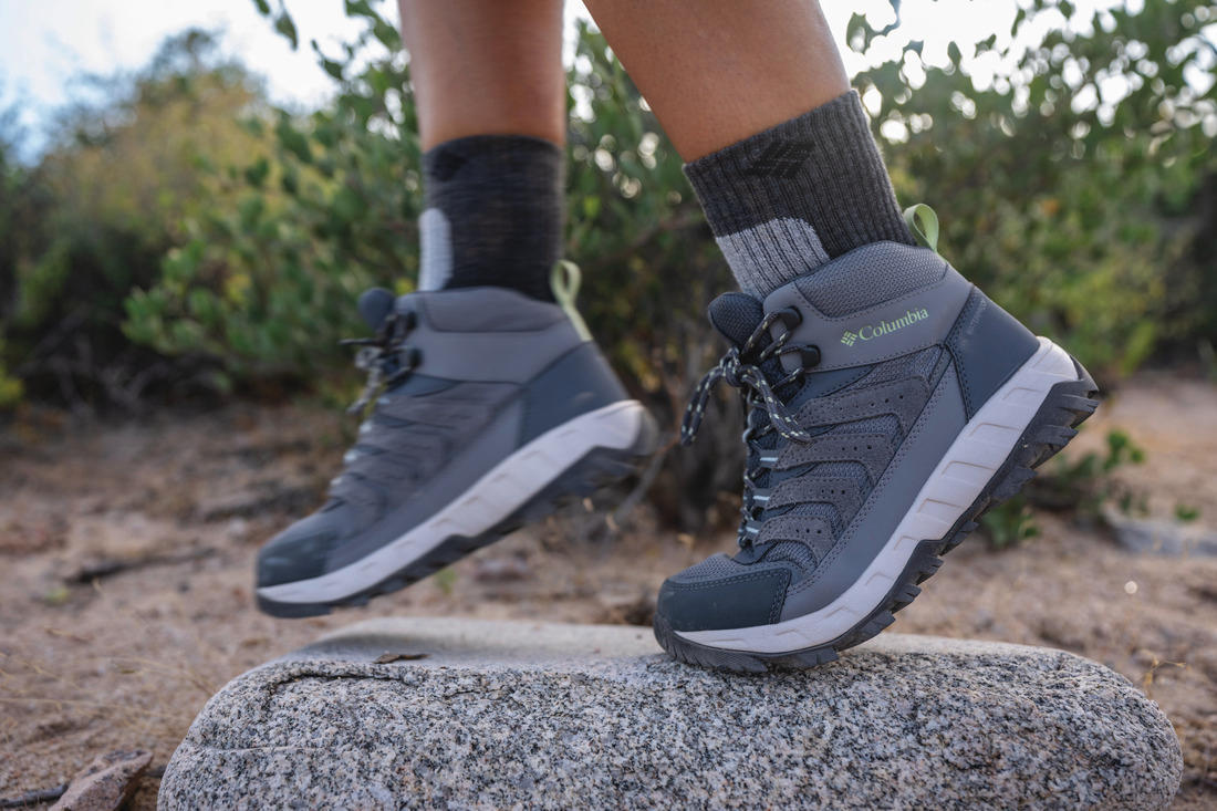 Columbia Men Grey STRATA TRAIL MID WP